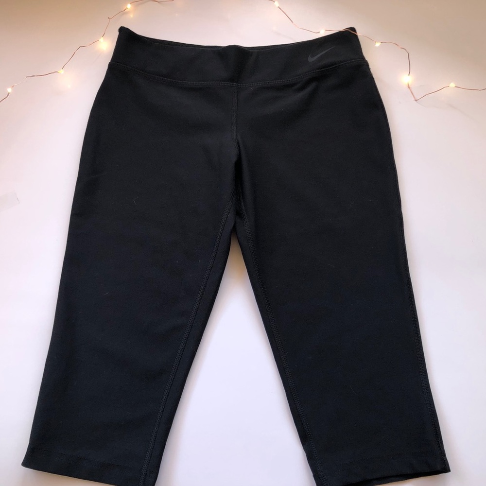 Girl’s Black Nike Capris
